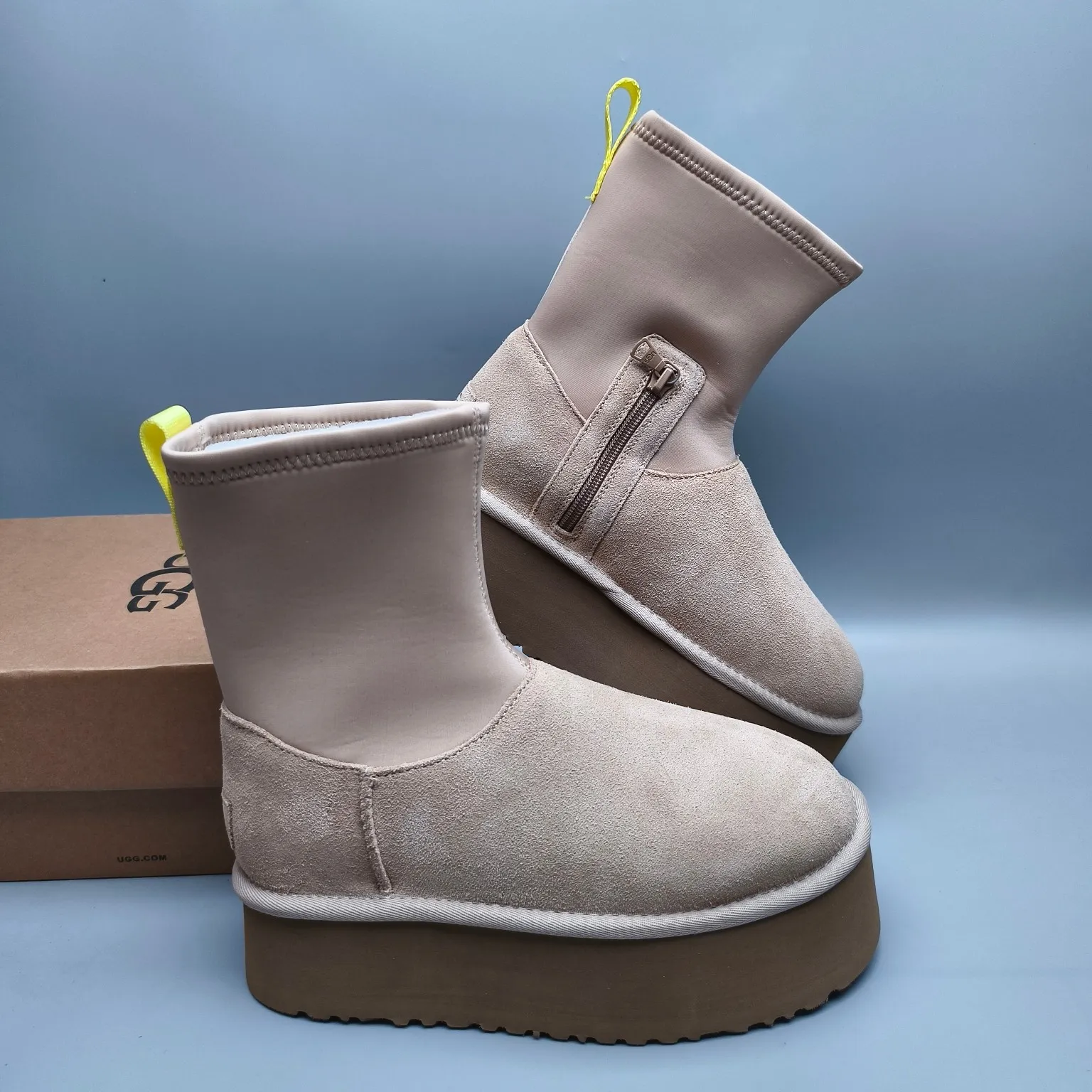 💰560 UGG sheepskin all-in-one snow boots 4031 Thick-soled elastic mid-cut casual style Color: Maroon Black Sand Size: 35-40